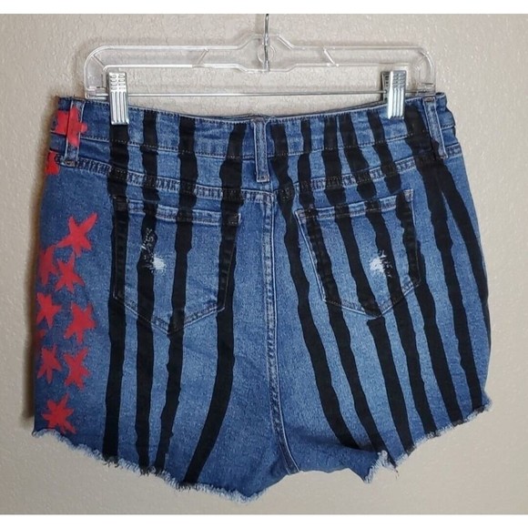 Birds of Prey Harley Quinn NWT Destructed Shorts Hi-Rise  Striped Denim Size 7 - Picture 8 of 10